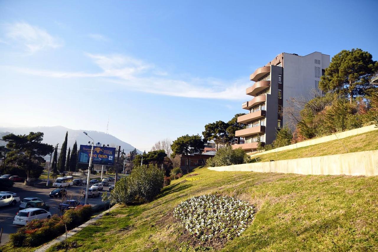 L U X U R Y Apartments In Old Tbilisi Luaran gambar